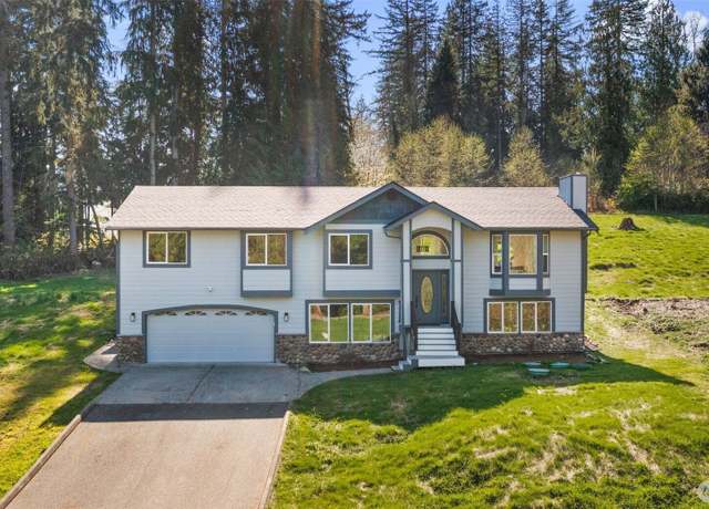 Property at 714 N Carpenter Rd, Snohomish, WA 98290, 4 beds, 3 baths