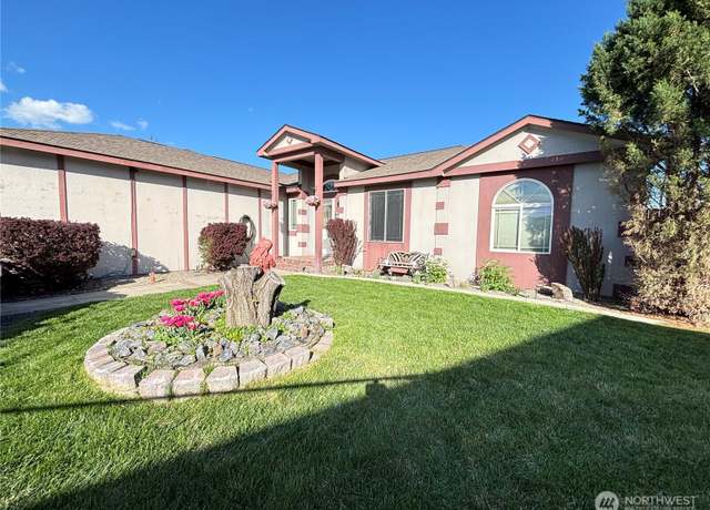 Property at 1521 Judith St, Moses Lake, WA 98837, 3 beds, 2 baths