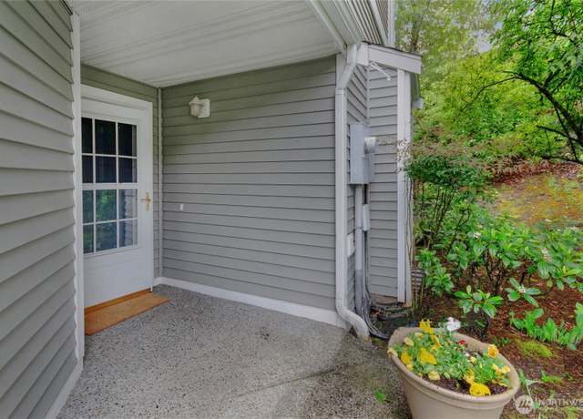 Property at 22007 42nd Ave S #104, Kent, WA 98032, 2 beds, 2 baths