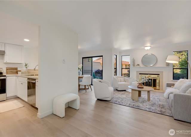 Property at 25015 110th Ave SE Unit B, Kent, WA 98030, 3 beds, 2.5 baths