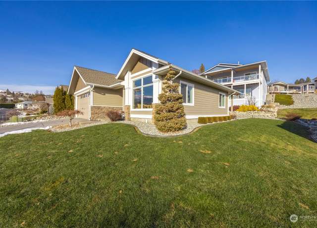 Property at 206 Village Dr, Manson, WA 98831, 3 beds, 2 baths