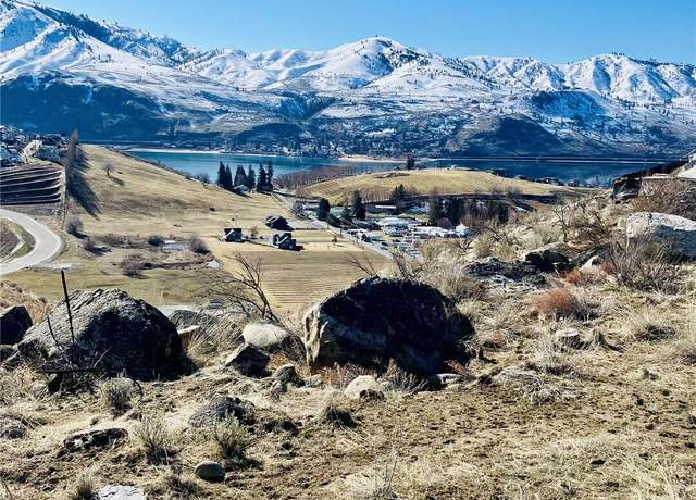 Property at 320 Orchard View Dr, Chelan, WA 98816