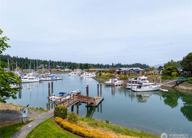 Property at 880 Shoshone Dr, La Conner, WA 98257, 4 beds, 2.5 baths