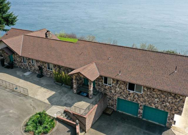 Property at 2101 14th Ave NW, Gig Harbor, WA 98335, 4 beds, 3.5 baths