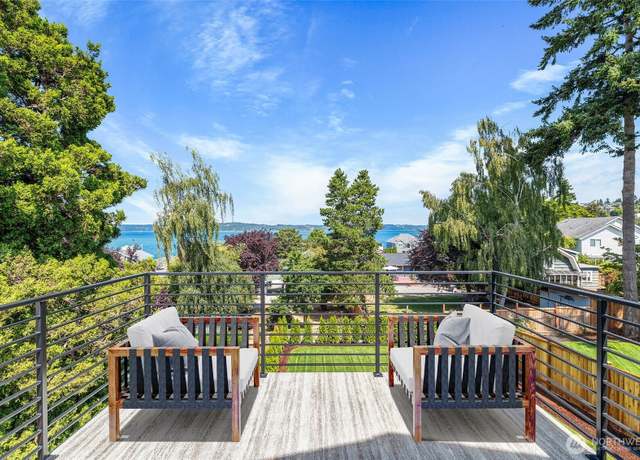 Property at 425 Ton-A-Wan-Da Ave NE, Tacoma, WA 98422, 3 beds, 2.5 baths