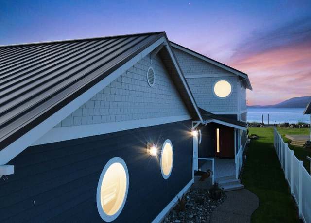 Property at 11295 Blue Heron Rd, Bow, WA 98232, 3 beds, 2.5 baths