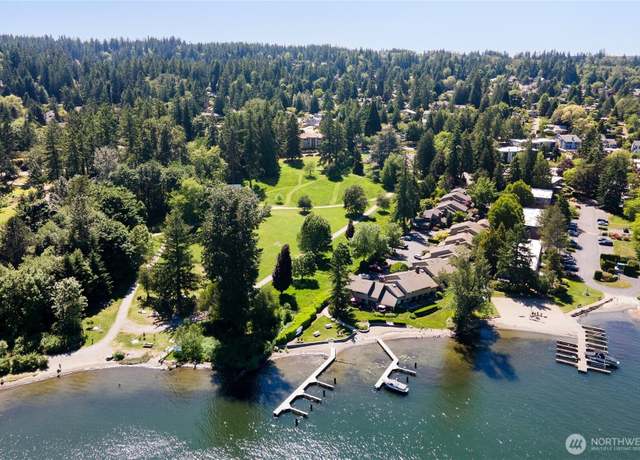Property at 17526 NE 38th Ct, Redmond, WA 98052, 2 beds, 2.5 baths
