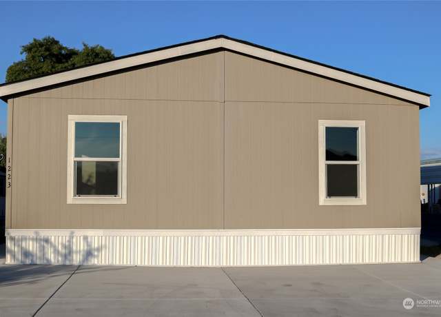Property at 1223 Jones Dr, Walla Walla, WA 99362, 3 beds, 2 baths