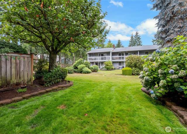Property at 5527 Bridgeport Way W Unit B, University Place, WA 98467, 2 beds, 1.5 baths