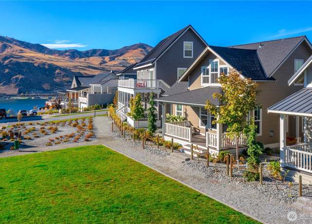 Property at 417 Mackinaw Ln, Chelan, WA 98816, 3 beds, 3.5 baths