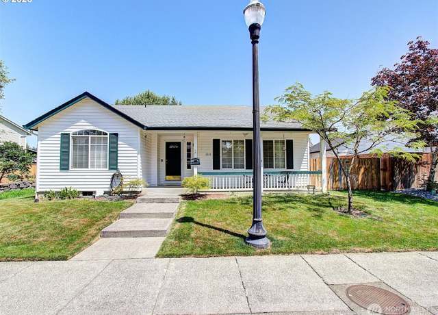 Property at 1313 NE 17th Ave, Battle Ground, WA 98604, 3 beds, 2 baths