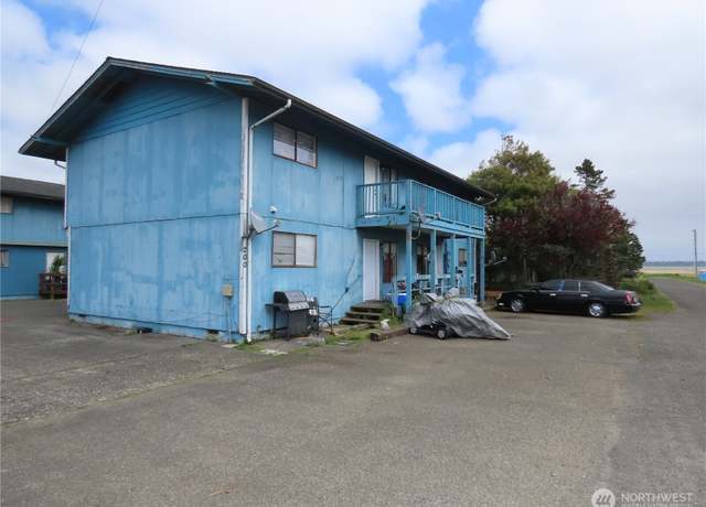 Property at 200 E Harms Dr, Westport, WA 98595, 8 beds, 4 baths