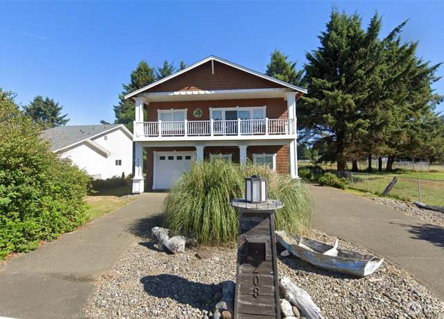 Property at 208 Taurus Blvd SW, Ocean Shores, WA 98569, 3 beds, 2 baths