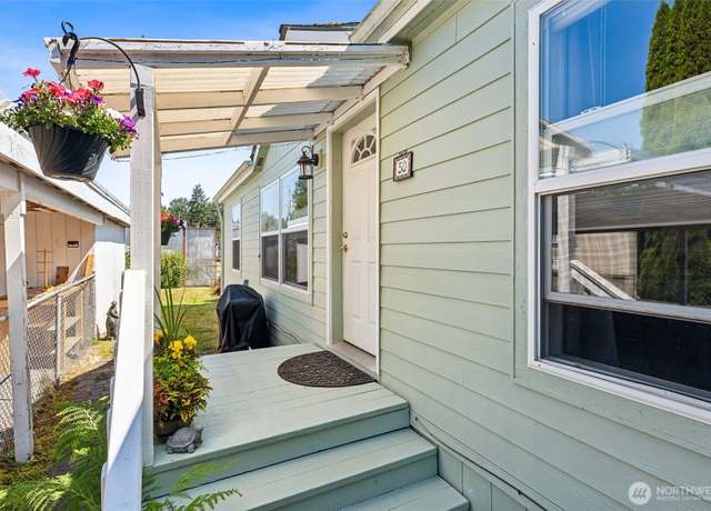 Property at 10900 Kuhlmann Rd SE #50, Olympia, WA 98513, 3 beds, 2 baths