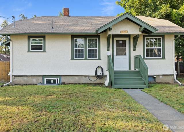 Property at 1228 E Alder St, Walla Walla, WA 99362, 4 beds, 2 baths