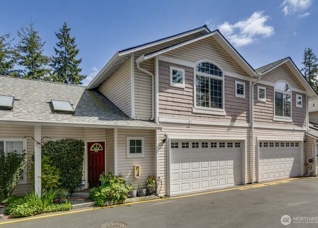 Property at 5705 200th St SW Unit B, Lynnwood, WA 98036, 3 beds, 2.5 baths