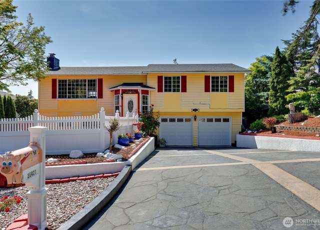 Property at 26421 Kingsview Loop NE, Kingston, WA 98346, 3 beds, 2.5 baths
