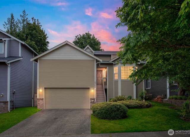 Property at 2304 Cooper Crest Pl NW, Olympia, WA 98502, 4 beds, 2.5 baths