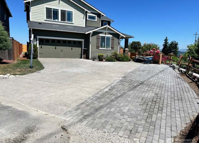 Property at 30194 63rd Pl S, Auburn, WA 98001, 4 beds, 3 baths