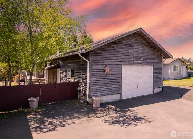 Property at 925 Point Brown Ave SW, Ocean Shores, WA 98569, 1 bed, 1.5 baths