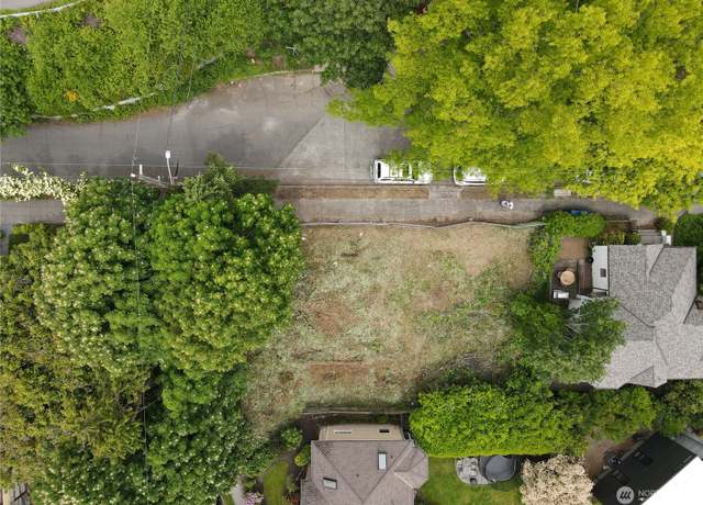 Property at 203 Highland Dr, Seattle, WA 98109