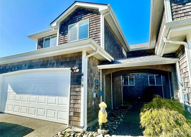 Property at 414 NW 28th St, Long Beach, WA 98631, 3 beds, 2.5 baths