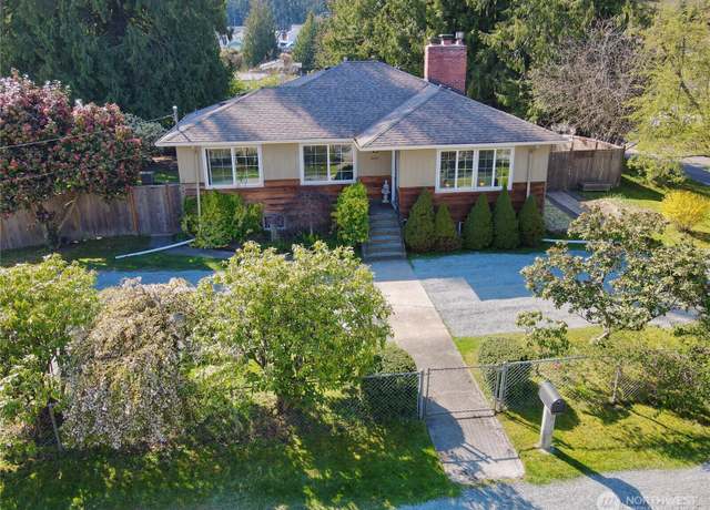Property at 16414 48th Ave W, Edmonds, WA 98026, 4 beds, 2 baths