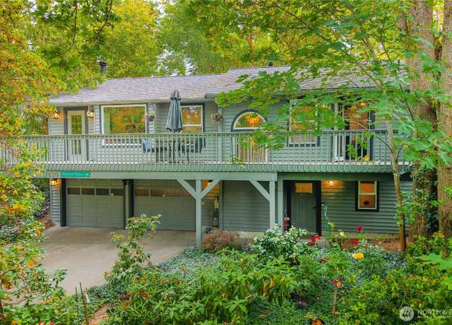 Property at 7600 Highland Park Way SW, Seattle, WA 98106, 2 beds, 2 baths