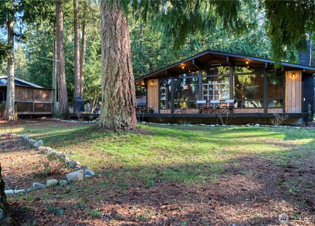 Property at 1975 Wellington Rd, Point Roberts, WA 98281, 3 beds, 1 bath