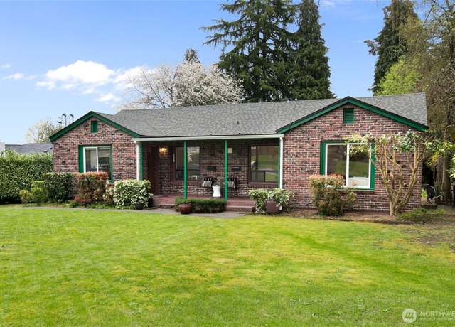 Property at 4033 - 4035 E B St, Tacoma, WA 98404, 3 beds, 2 baths