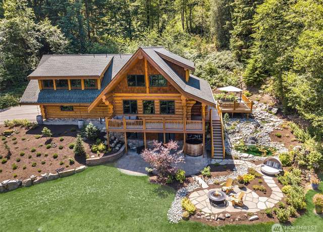 Property at 13955 409th Ave SE, North Bend, WA 98045, 3 beds, 2.5 baths