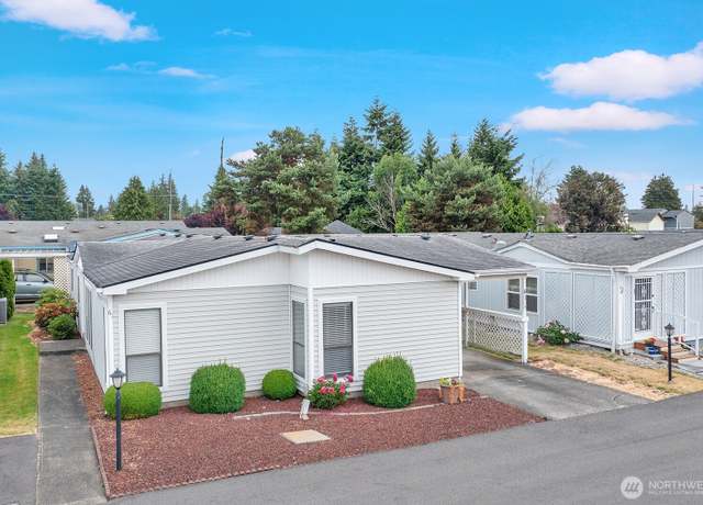Property at 2611 S 288th St #61, Federal Way, WA 98003, 3 beds, 2 baths