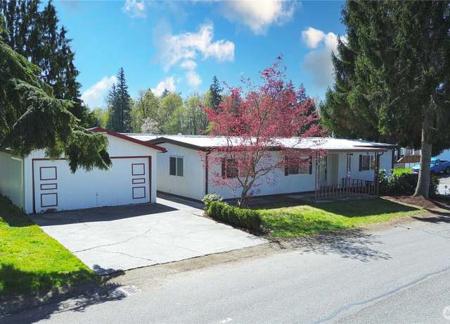 Property at 11205 SE 226th St, Kent, WA 98031, 2 beds, 2 baths