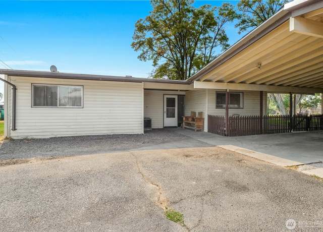 Property at 167 Carswell Dr, Moses Lake, WA 98837, 3 beds, 1.5 baths