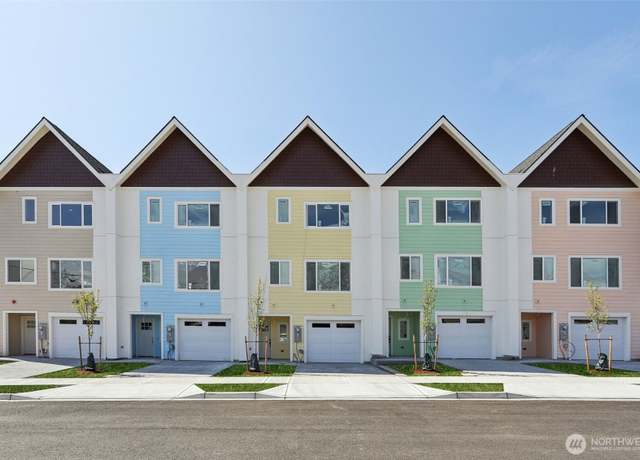 Property at 6624 52nd Ave W, University Place, WA 98467, 4 beds, 3.5 baths