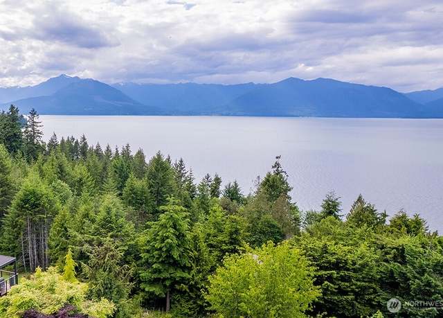 Property at 12289 Seabeck Hwy NW, Seabeck, WA 98380, 2 beds, 2.5 baths