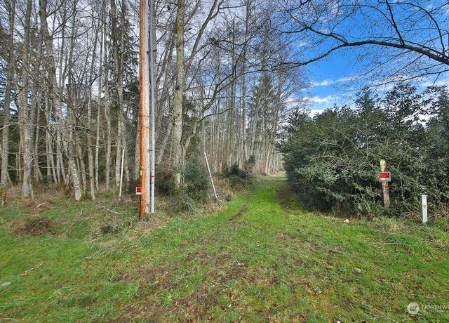 Property at 3575 Shady Gln, Greenbank, WA 98253