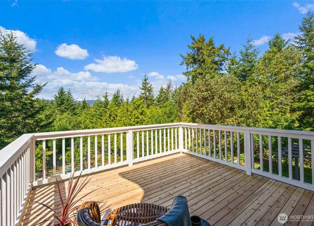 Property at 14885 NW Eagles View Dr, Seabeck, WA 98380, 4 beds, 3.5 baths