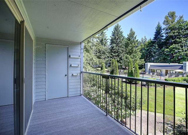 Property at 4641 W Lake Sammamish Pkwy SE Unit F205, Issaquah, WA 98027, 2 beds, 2 baths