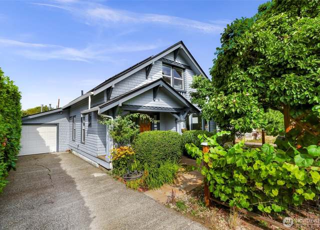 Property at 2211 Dean Ave, Bellingham, WA 98225, 4 beds, 2 baths