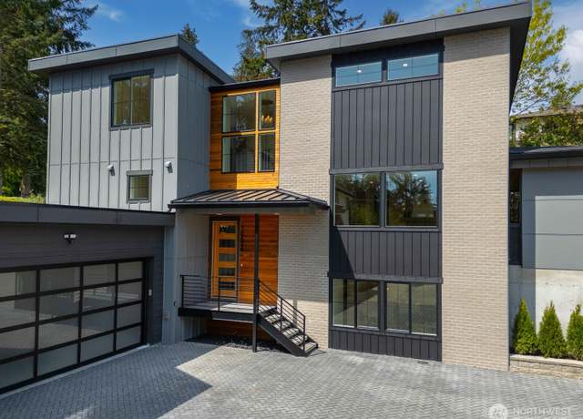 Property at 10434 NE 110th St, Kirkland, WA 98033, 4 beds, 3.5 baths