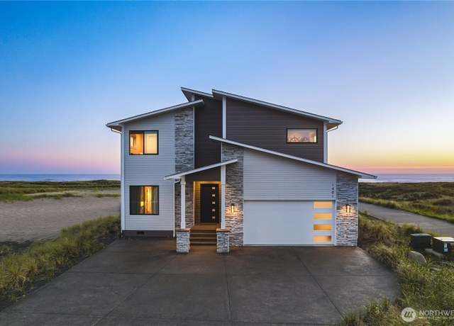 Property at 1401 S Cohasset Crst, Westport, WA 98595, 5 beds, 3.5 baths