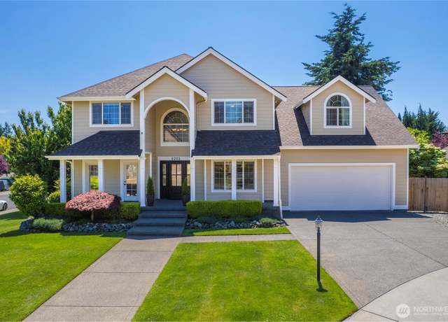Property at 8202 56th Street Ct W, University Place, WA 98467, 5 beds, 4 baths