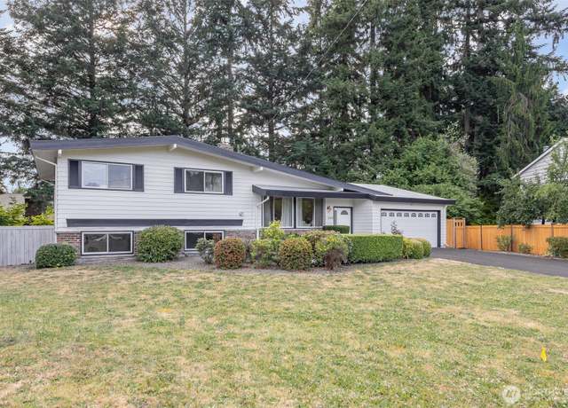 Property at 14249 NE 1st St, Bellevue, WA 98007, 4 beds, 3 baths