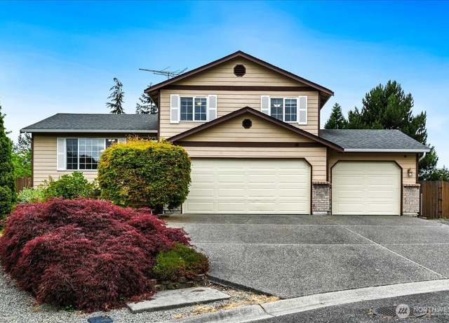 Property at 7904 263rd Pl NW, Stanwood, WA 98292, 3 beds, 2.5 baths