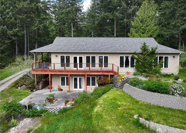 Property at 7343 Holst Rd, Clinton, WA 98236, 3 beds, 2.5 baths