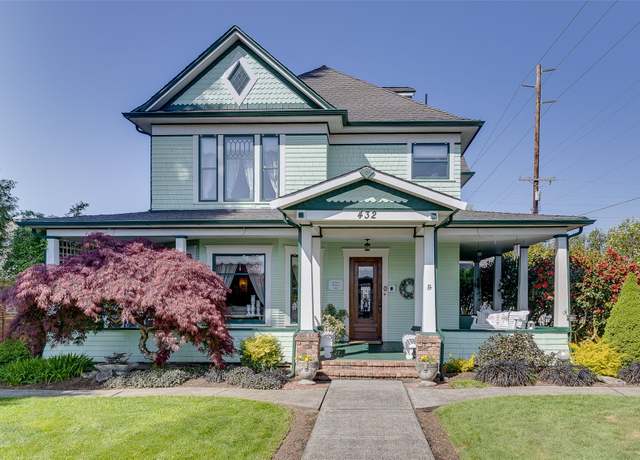 Property at 432 Avenue G, Snohomish, WA 98290, 3 beds, 3 baths