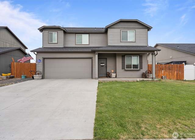 Property at 736 S Rees St, Moses Lake, WA 98837, 4 beds, 2.5 baths