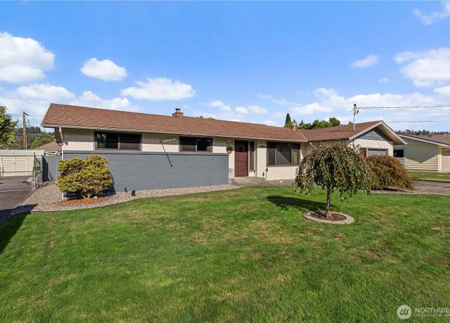 Property at 1724 SW Gails Ave, Chehalis, WA 98532, 3 beds, 2.5 baths