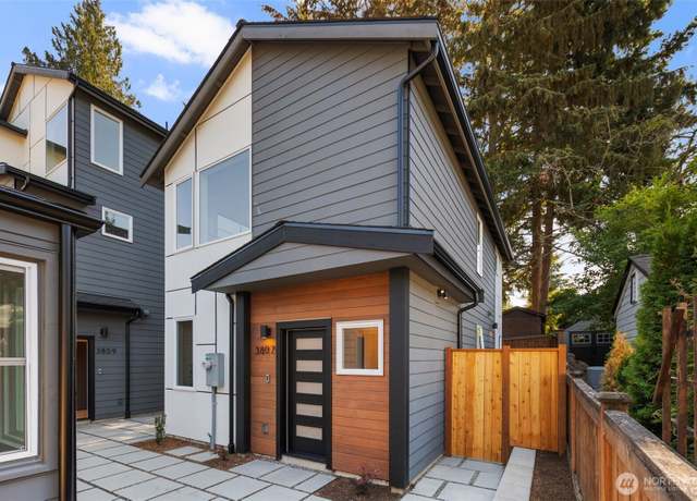 Property at 3807 NE 89th St, Seattle, WA 98115, 2 beds, 2.5 baths